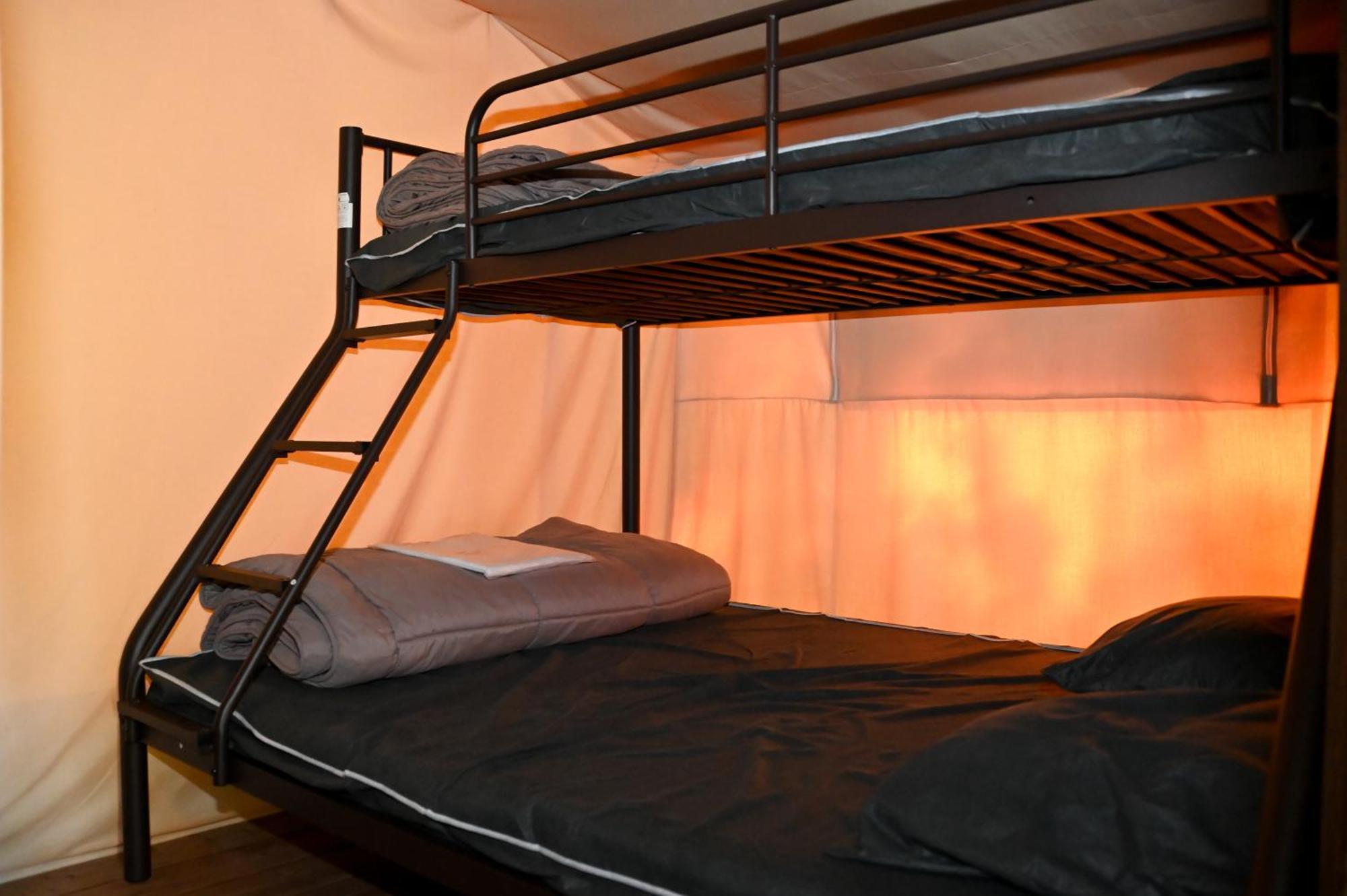Camping Le Colorado Rustrel Zewnętrze zdjęcie