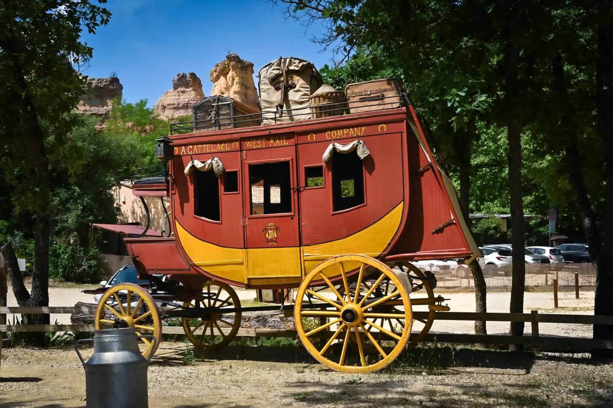 Camping Le Colorado Rustrel Zewnętrze zdjęcie