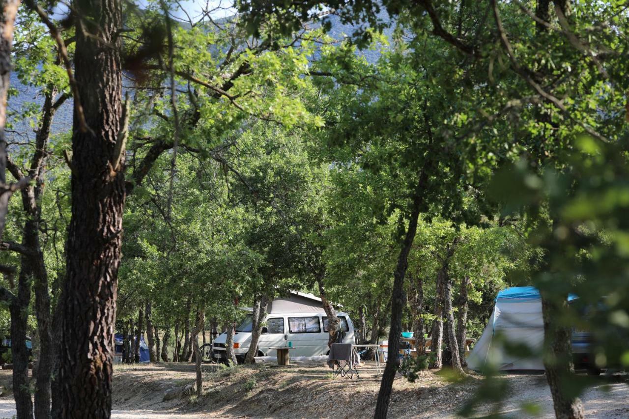 Camping Le Colorado Rustrel Zewnętrze zdjęcie